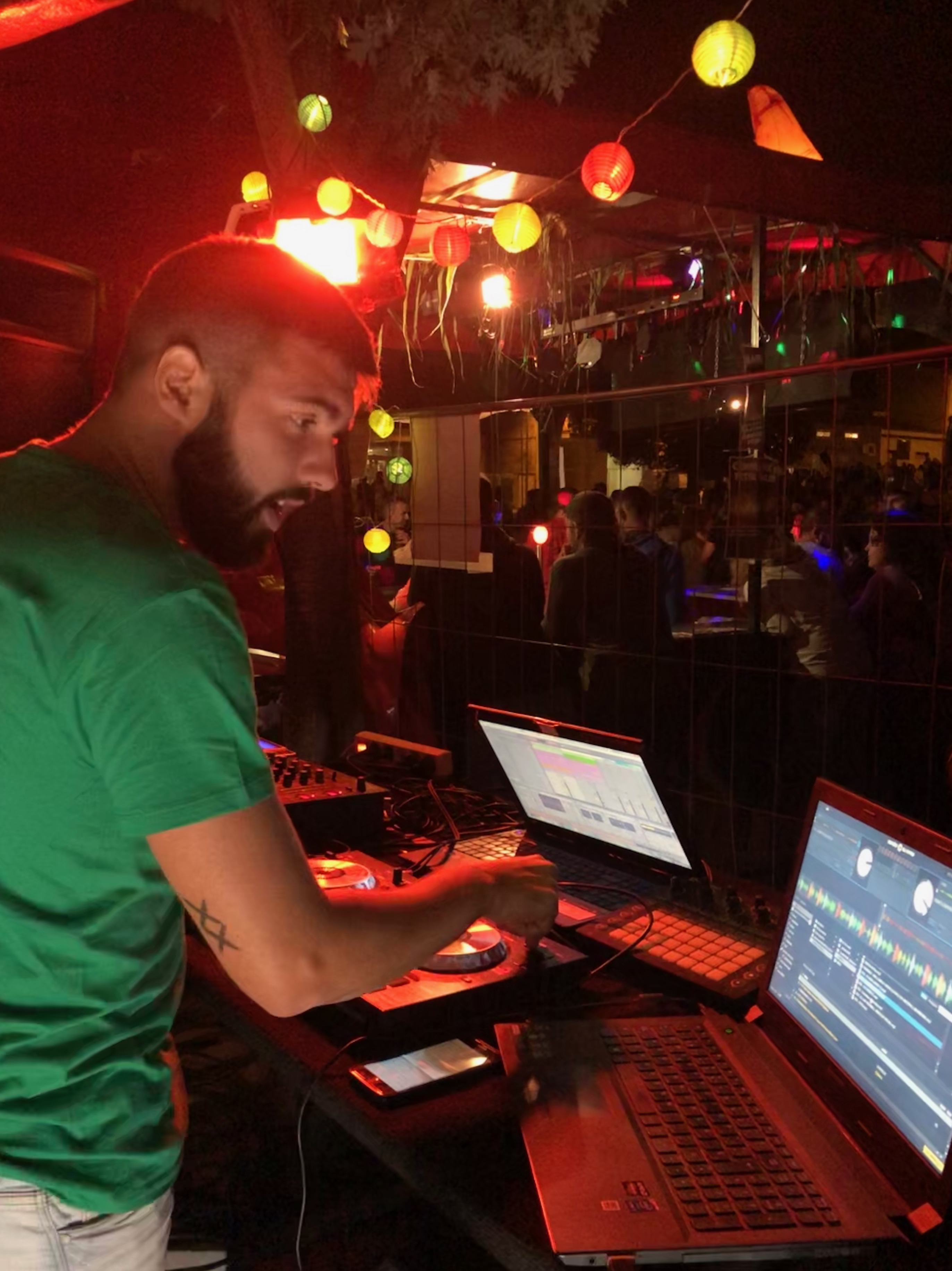 LaNit amb DJ Toni Barba