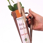 Pack 1 Rosa de St. Jordi  'CON FUSTA' + Llibre Geganters de Sant Celoni thumb